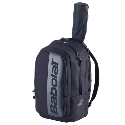 Mochila Babolat Court Backpack Hero negra con raquetas de tenis