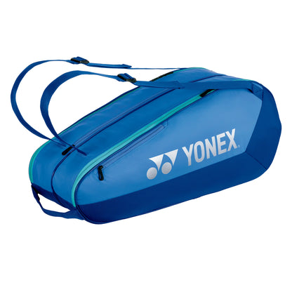 Bolso Yonex Team 6R con amplio compartimento principal para equipo y raquetas.