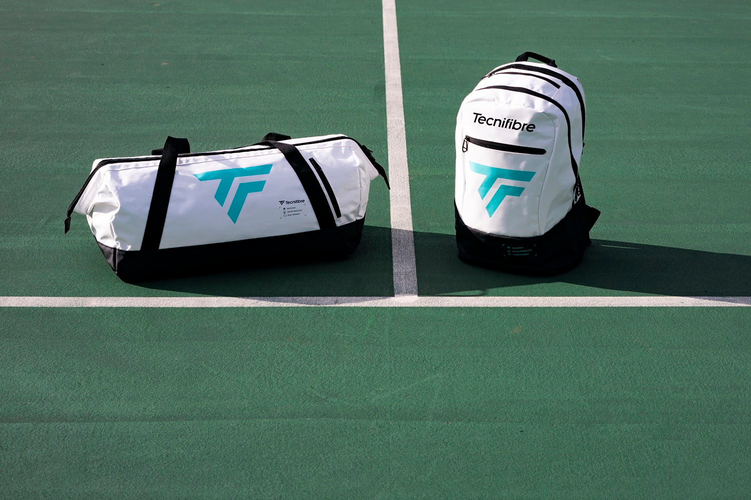 Amplio compartimento del Bolso Tecnifibre Tour Endurance Duffle Blanco para todo tu equipamiento.