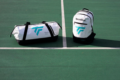 Amplio compartimento del Bolso Tecnifibre Tour Endurance Duffle Blanco para todo tu equipamiento.