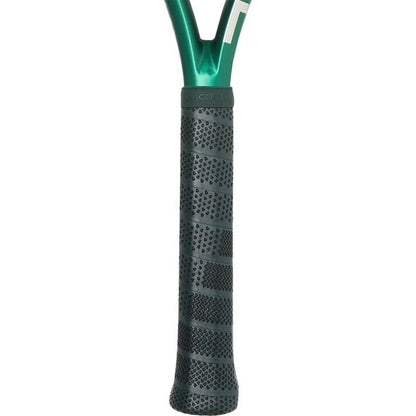 Raqueta Lacoste L23, diseño premium con equilibrio entre control y potencia.
