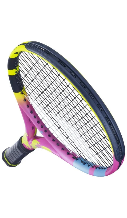 Babolat Pure Aero Rafa Origin con marco aerodinámico para mayor velocidad y efectos