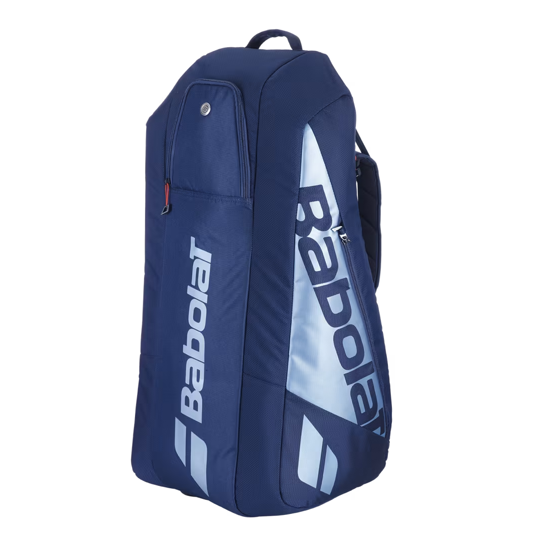 Bolso Babolat Pure Drive R6 con diseño ergonómico y materiales resistentes.