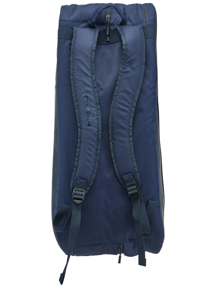 Compartimentos amplios para raquetas, ropa y accesorios con protección térmica