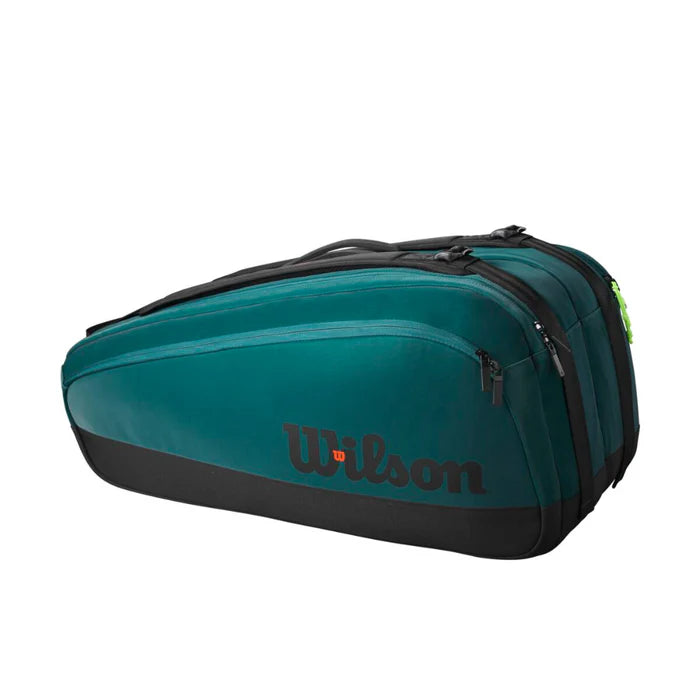 Bolso de Tenis Wilson Blade Super Tour V9 9 Pack en color verde esmeralda, capacidad para 9 raquetas.