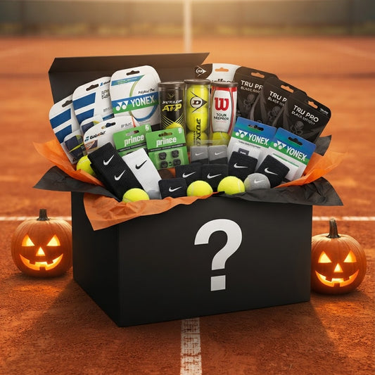 Mystery Box Halloween Caja Truco: caja negra llena de sets de cuerda, pelotas y accesorios de tenis