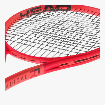 Raqueta Head Radical MP 2025 con diseño moderno y tecnología avanzada.