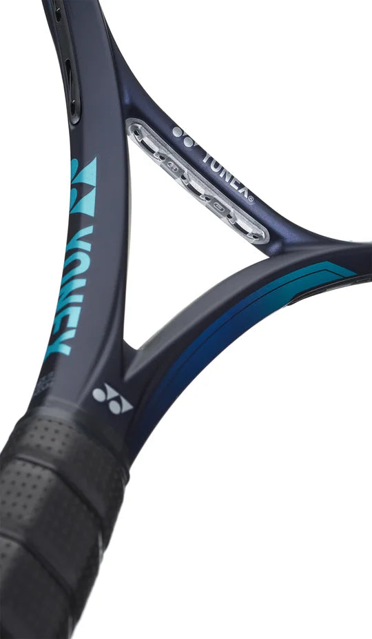 Yonex Ezone 98 Sky Blue – raqueta de alto rendimiento y diseño elegante