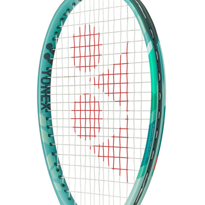 Raqueta Yonex Percept 97, color verde menta, diseñada para precisión y control.